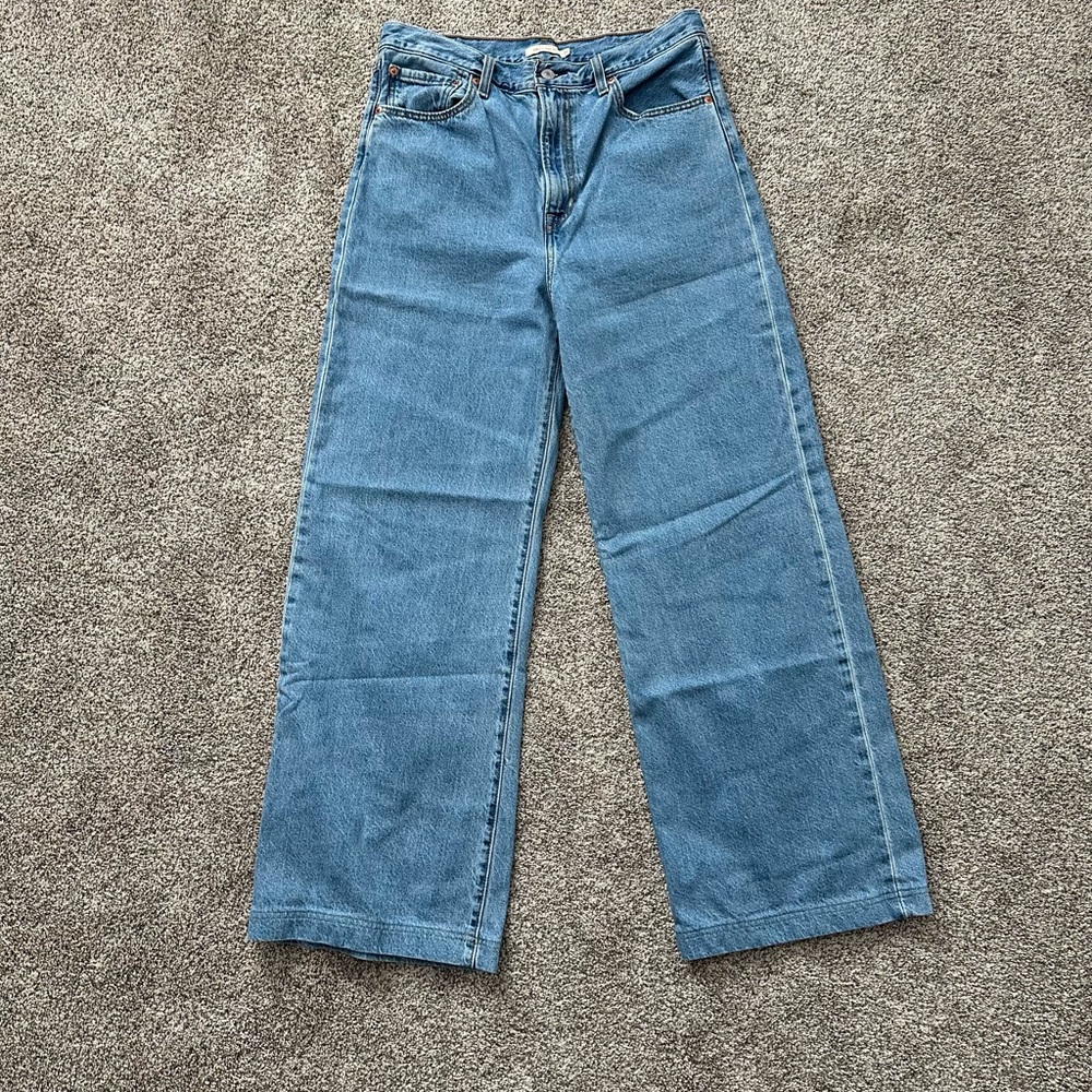Levi's Ribcage Wide Leg Jeans - Size 31 - Perfect Summer Jean!
